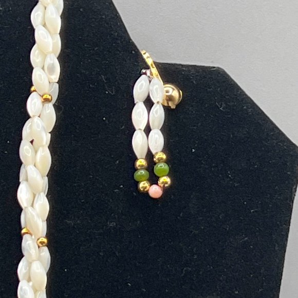 Vintage Coral, Jade & Pearl necklace and earrings - Picture 12 of 15